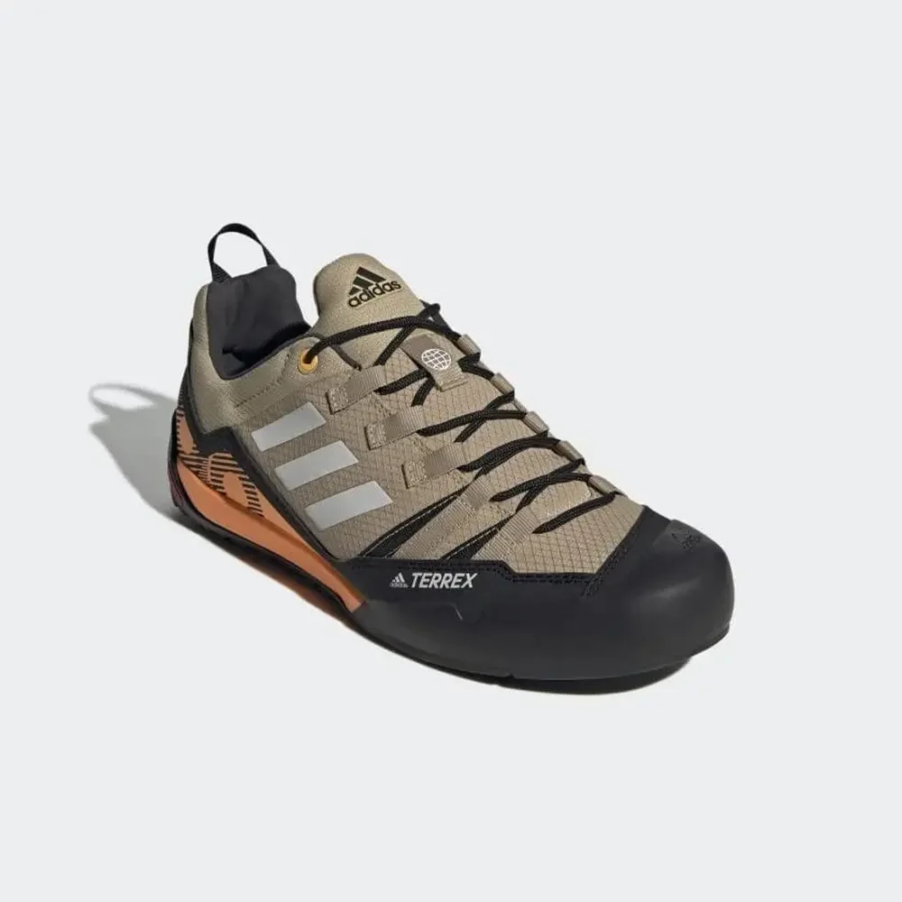 ADIDAS SWIFT SOLO APPROACH SHOES MEN'S, BEIGE, SIZE 5.5